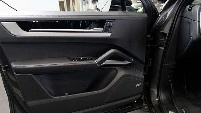 Porsche Cayenne Coupe E-Hybrid*SpDes*SportAbg*Luft*PASM