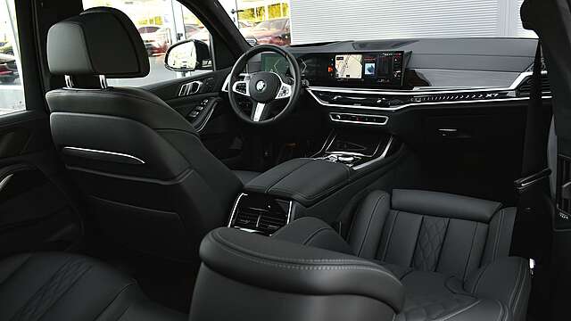 BMW X7 xDrive40i M-Sport Sportautomatic 7 Sitze