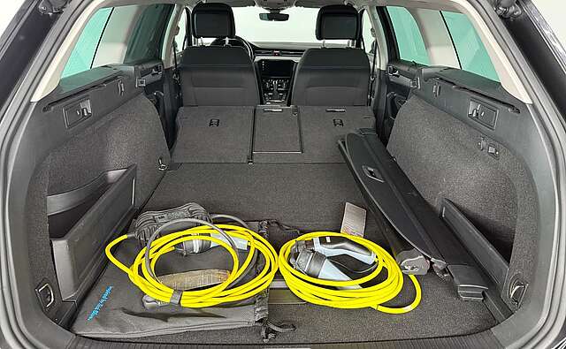 Volkswagen Passat Variant GTE Pano AHK Business ACC ErgoAct