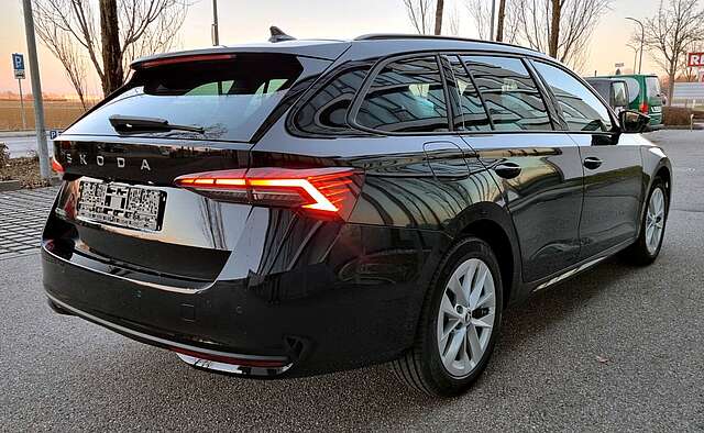 Skoda Octavia Combi 1.5TSI mHEV DSG ACC*AHK*KAMERA*KEY