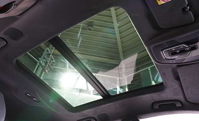 Audi Q8 50 TDI quattro Bang &amp; Olufsen 3D Carbon Laser