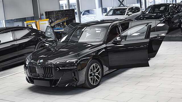 BMW 740d xDrive M Sport Mild Hybrid Sportautomatic