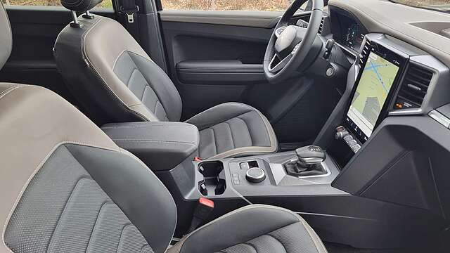 Volkswagen Amarok V6 3.0TDI Aventura AHK DiffLock Matrx H/K