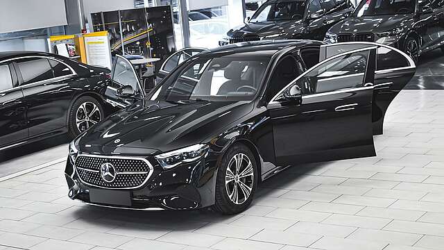 Mercedes-Benz E 450 AVANTGARDE Mild Hybrid 4MATIC