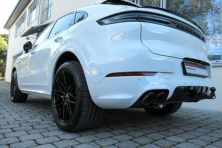 Porsche Cayenne NEW COUPE E-H EXCL SPORTDESIGN BOSE+INNO AHK+GT