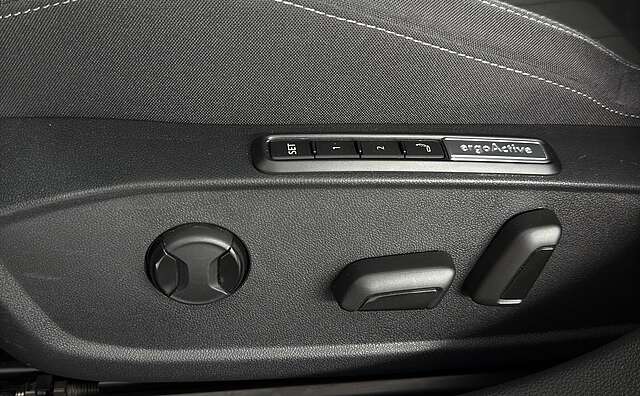 Volkswagen Golf VIII eHybrid Style Kamera Standhz Sportsitz