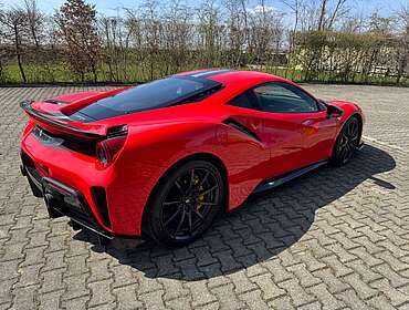 Ferrari 488 Pista 488 Pista JBL Carbon Felgen Lifting u.v.m.