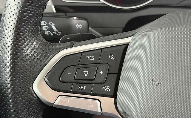 Volkswagen Passat Variant GTE Kamera AHK LED Pano ACC