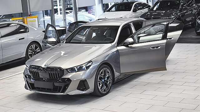 BMW 550e xDrive M Sport PHEV