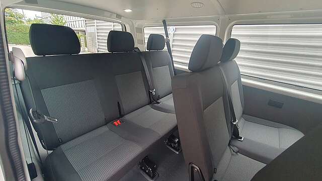 Volkswagen T6 Kombi Lang LR 9 Sitz PDC DAB 150PS Klima LP57