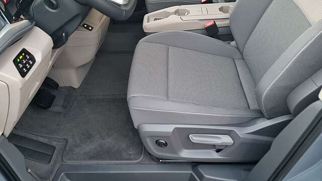 Volkswagen T7 Multivan Life LÜ Lang Matrix Webasto ACC AHK
