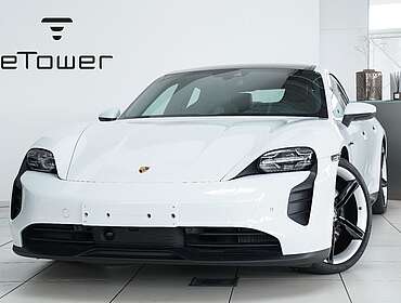 Porsche Taycan Taycan 4S SportDesign Matrix Chrono Display HUD