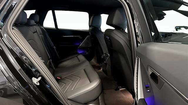 BMW i5 xDrive40 Touring*M Sport Pro*DrivAss*ParkAss