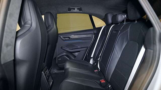Porsche Macan Electric Turbo*Neu*0km*ACC*AHK*22*HeadUp*