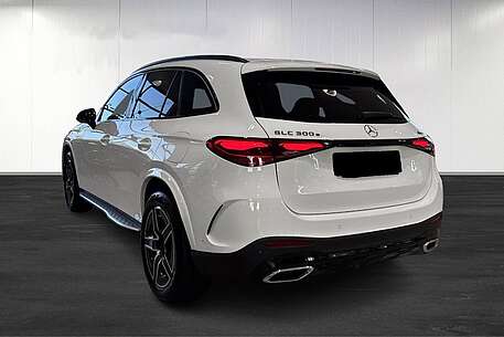 Mercedes-Benz GLC 300 GLC 300 e 4Matic*AMG Line*ACC*Keyless*Pano*Burme