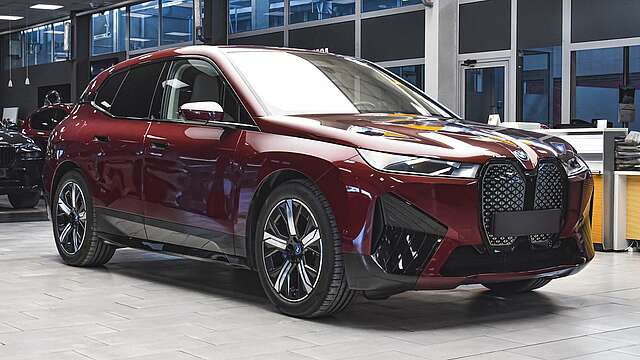 BMW iX xDrive40 Sport Luftfederung