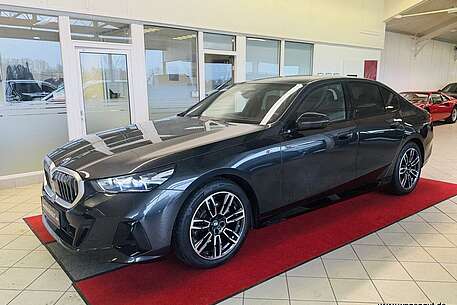 BMW 520 520d xDrive M-Sport*PANO*H/K*AHK*KEY-GO*WEBASTO*