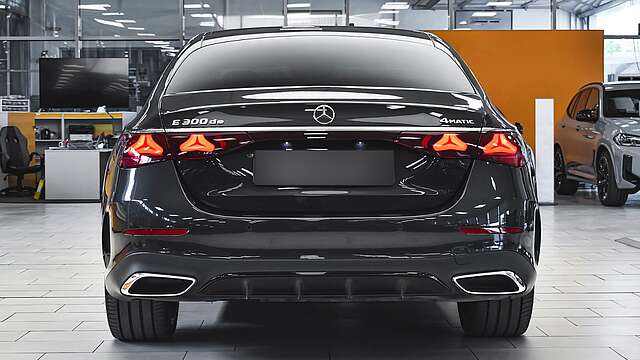 Mercedes-Benz E 300de AMG Line Plug-in Hybrid 4MATIC