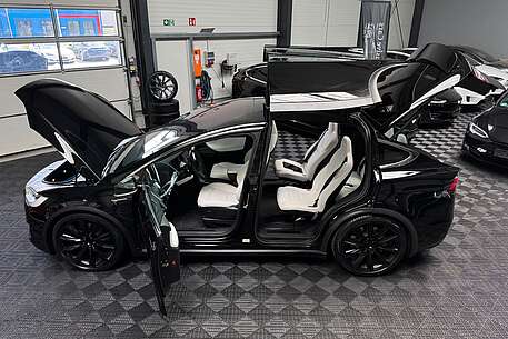 Tesla Model X MODEL X LONG RAVEN | 6 SEATER | 22INCH |