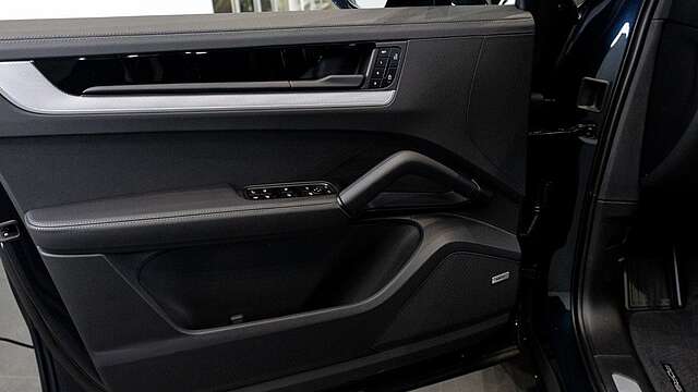 Porsche Cayenne S E-Hybrid*MJ 2026*SpDesi*SpAbg*Pano*ACC