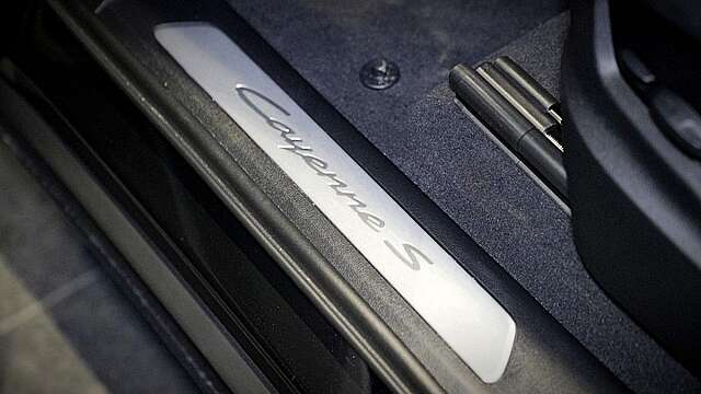 Porsche Cayenne S E-Hybrid*2025*SpAbg*HuD*Memo*LED*Pano