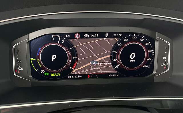 Volkswagen Tiguan R-Line Matrix-LED Kamera ACC AHK Head-Up