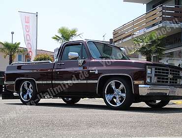 Chevrolet Silverado C10 Silverado 350V8SWB Fleetside-Top of the Line
