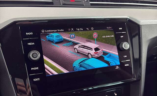 Volkswagen Passat Variant GTE Kamera AHK LED Pano ACC