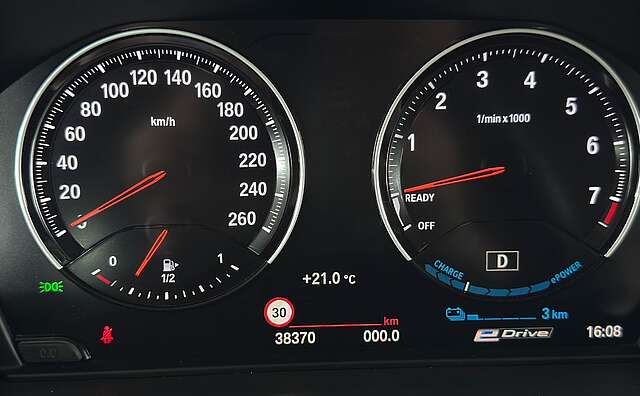 BMW X1 xDrive 25 e xLine Kamera LED Navi