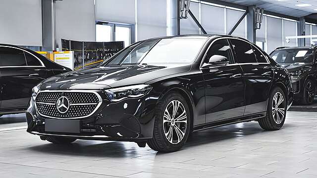 Mercedes-Benz E 450 AVANTGARDE Mild Hybrid 4MATIC
