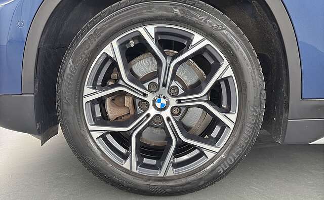 BMW X1 xDrive 25 e xLine Kamera LED Navi