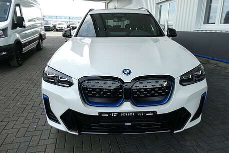 BMW iX3 iX3 Inspiring M Sport, Panoramadach, LED