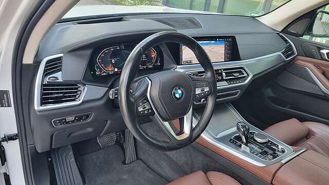 BMW X5 xD 40d xLine Luft Integral Laser Pano AHK H/K