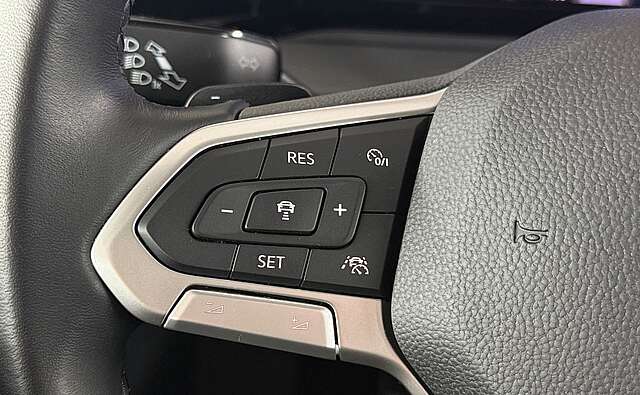 Volkswagen Golf VIII Style eHyb Pano AHK ErgoActive ACC LED
