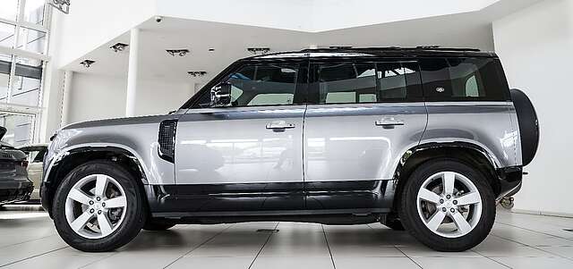 Land Rover Defender 110 X-Dynamic HSE Pano ACC Standheizung
