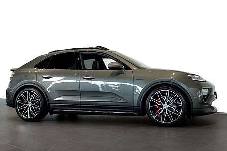 Porsche Macan Macan Electric 4S*Luft*PASM*Pano*Matrix*18W*22&quot;
