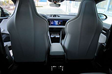 Porsche Macan MACAN 4e HEAD-UP ACC®18W+BELÜF/360°KEY/KREIDE/21