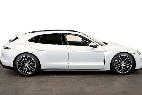 Porsche Taycan Taycan Sport Turismo*Pano*Luft*ACC*Matrix*BOSE