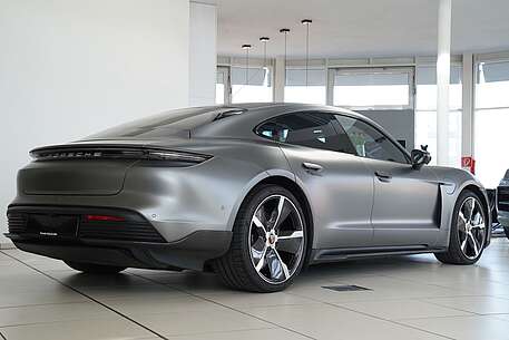 Porsche Taycan Taycan Turbo S SportDesign Carbon Display 360