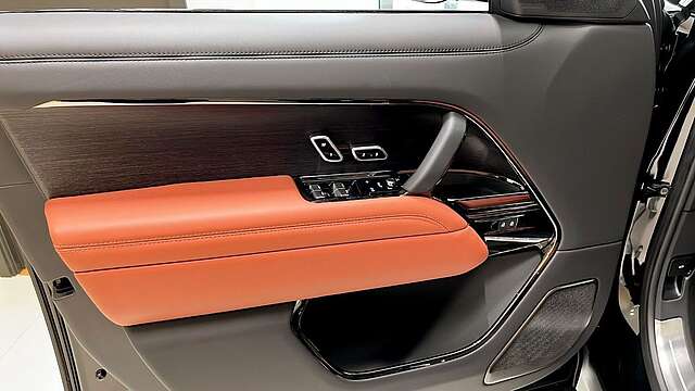 Land Rover Range Rover SV P615*KEYLESS*HUD*ACC*Memory*360*