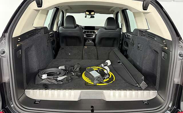 BMW X3 xDrive 30 e xLine AHK LED ACC Sportsitze
