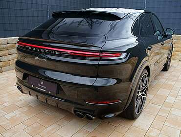 Porsche Cayenne Cayenne Coupe E-Hybrid SportDesign P-DISPLAY