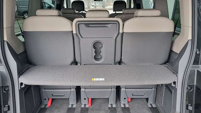 Volkswagen T7 Multivan Style 2.0TDI ACC AHK Matrix El.Kl 7S