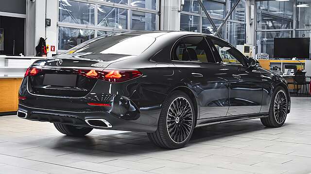 Mercedes-Benz E 300de AMG Line Plug-in Hybrid 4MATIC
