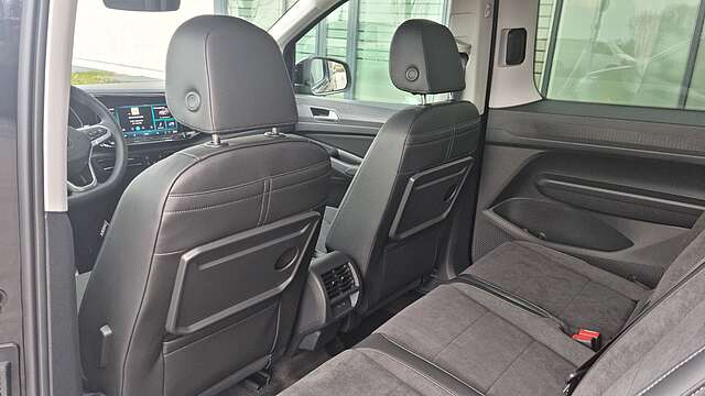 Volkswagen Caddy Maxi Style 1.5TSI DSG 7Sitze Kamera 5J-Gar