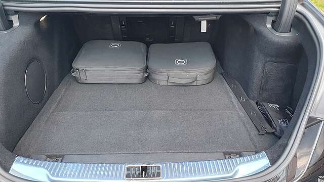 Mercedes-Benz S 63 AMG 4Matic+ L Keramik Pano Night TV