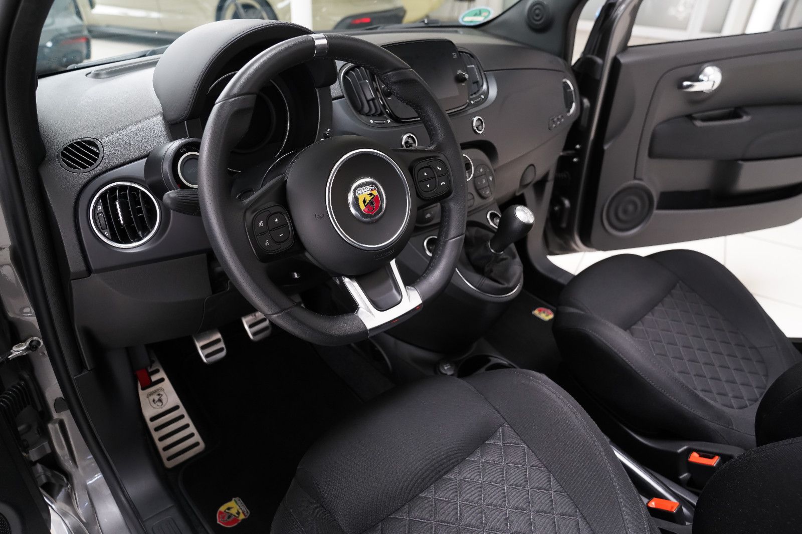 Abarth 595C Abarth 500 Cabrio 1.4 T-Jet 16V, F595 C