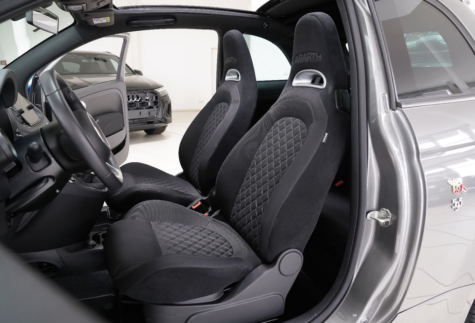 Abarth 595C Abarth 500 Cabrio 1.4 T-Jet 16V, F595 C