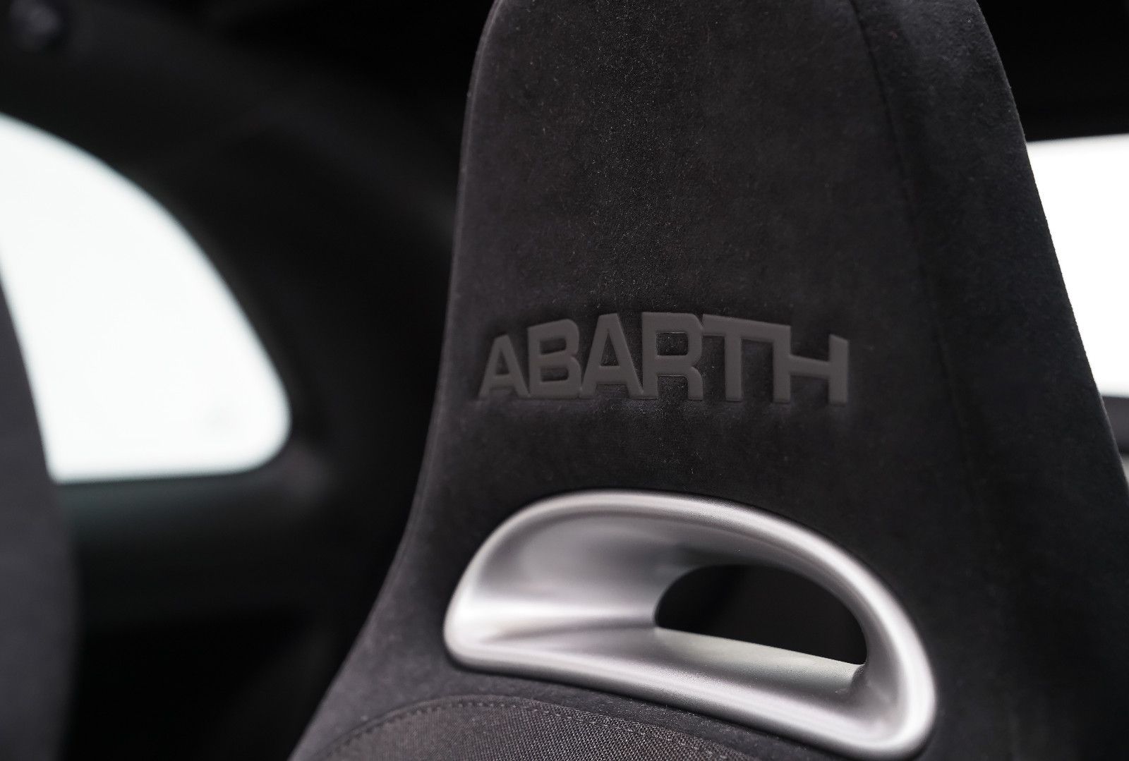 Abarth 595C Abarth 500 Cabrio 1.4 T-Jet 16V, F595 C