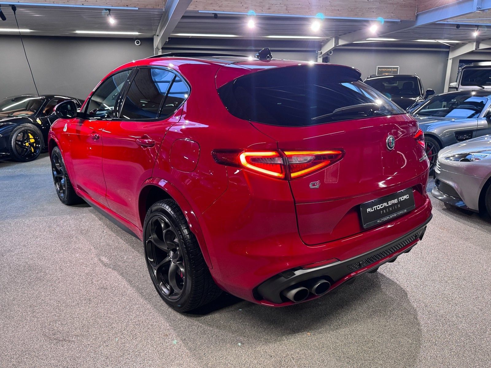 Alfa Romeo Stelvio Stelvio Quadrifoglio Q4 Pano+Harman/K+ACC+Carbon